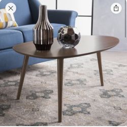 Gorgeous/Stylish Wooden Coffee Table