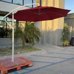 New In Box 10 Feet Offset Cantilever Outdoor Patio Umbrella With Cross Stand Beige Red Or Navy Blue Counter Weight Is Not Included 