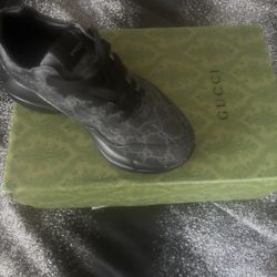 Gucci Sneakers 