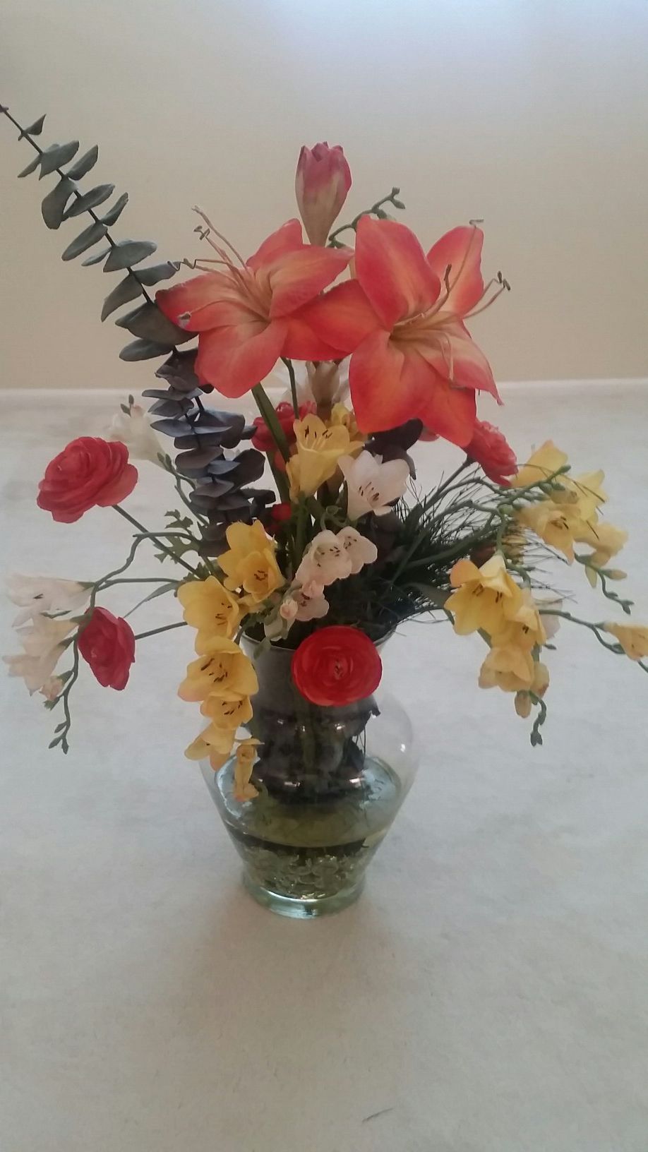 Artificial vase of flower