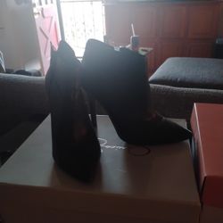 Ladies Shoes