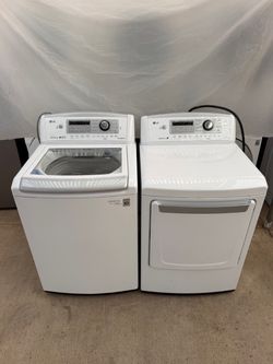 LG Washer And Dryer Laundry Set