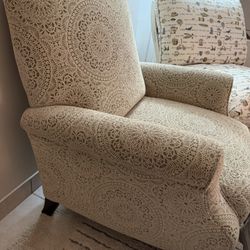 Recliner Chair Very Comfortable