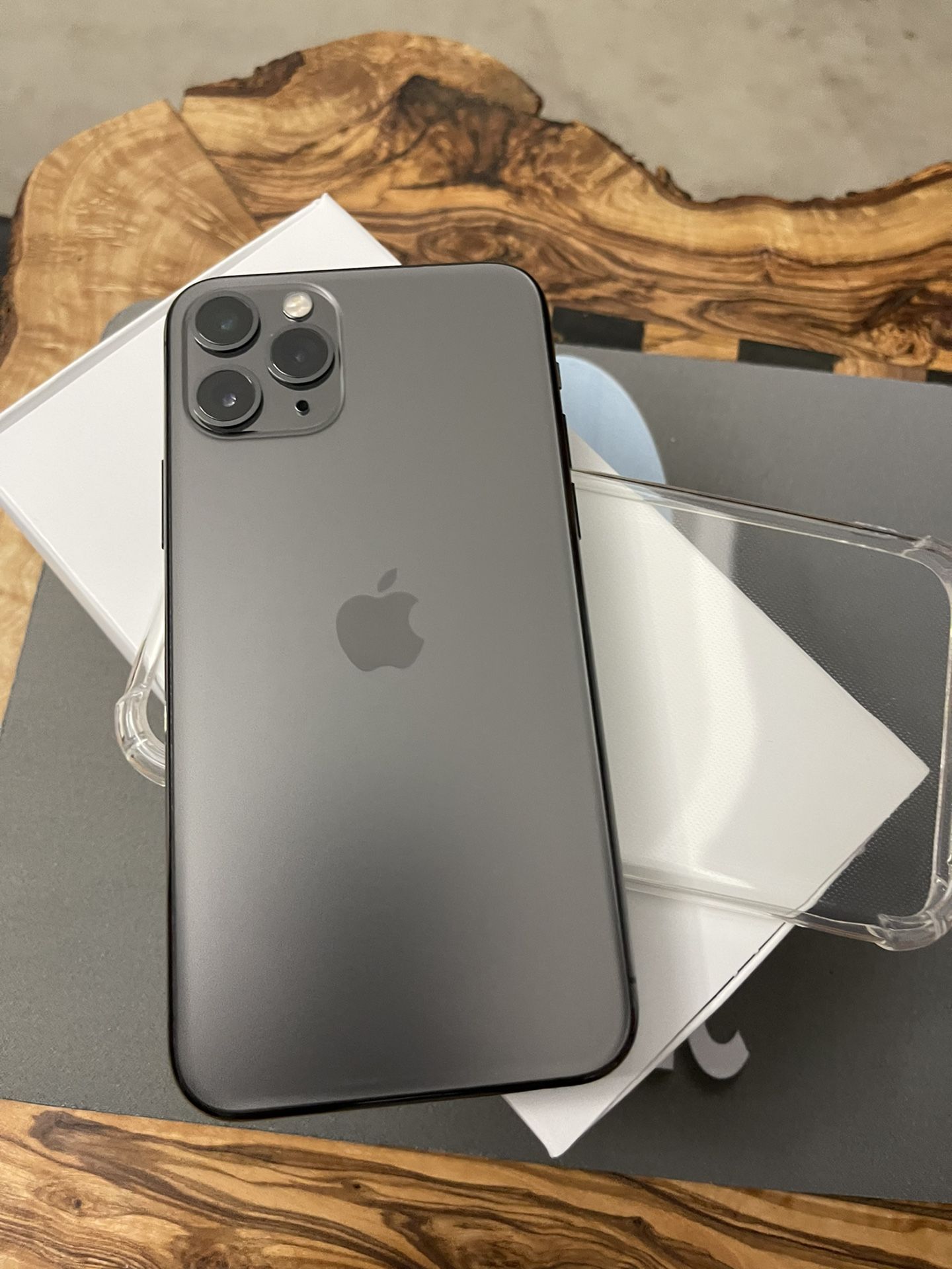 Iphone 11 Pro 64gb Space Gray Unlocked For Any Carrier for Sale