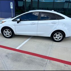 2015 Ford Fiesta
