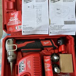 Milwaukee PEX Expansion Tool