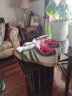 Keds size 10 green red and white