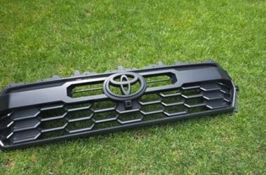 🛻 OEM TRD Off-Road Grille – 2024–2026 Toyota Tacoma