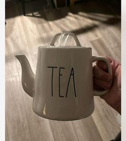 Rae Dunn teapot