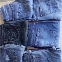 Pantalones Para Mujer En Buenas Condiciones Size 28 $10 Cada Uno 