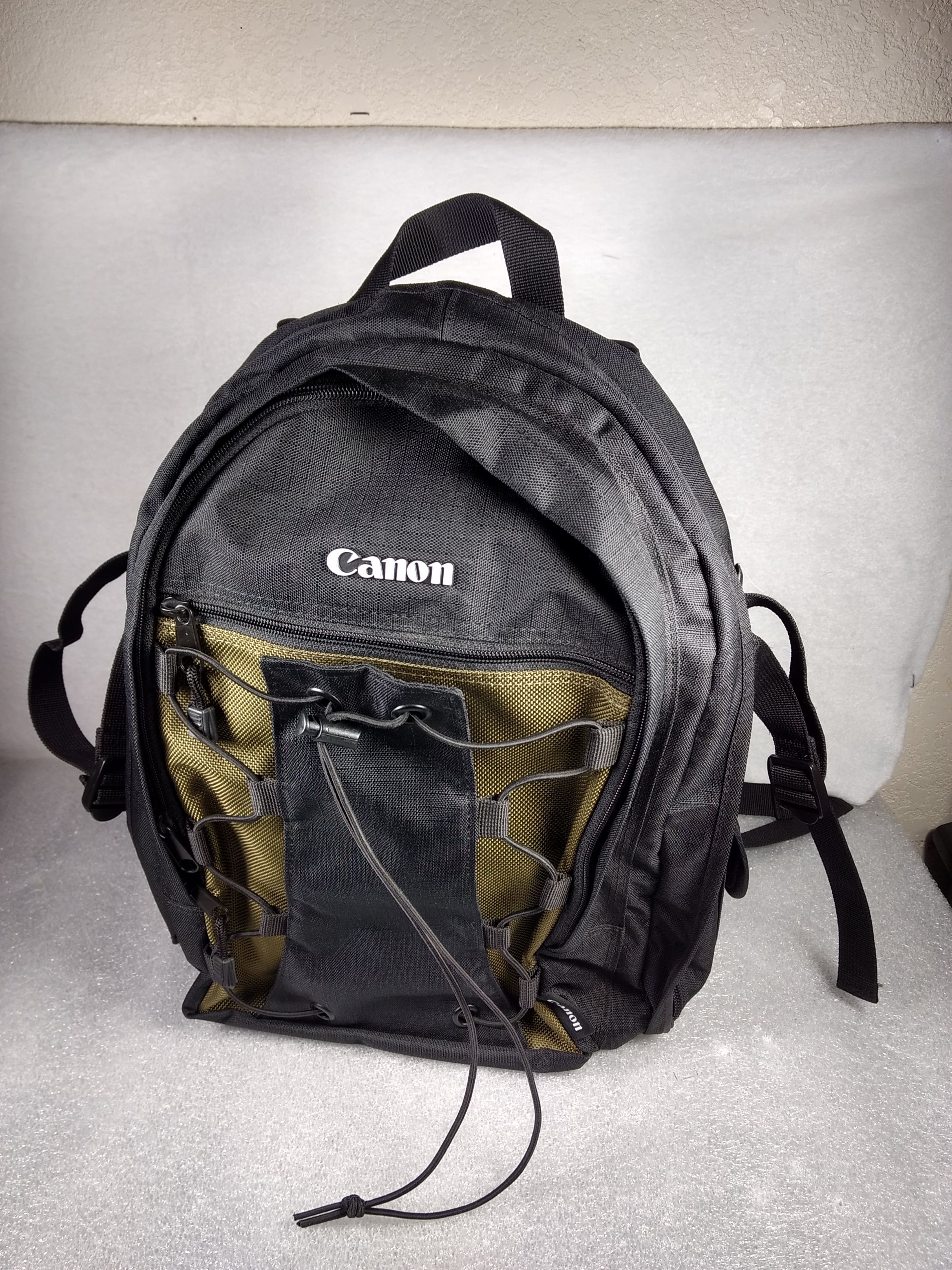 Canon 200 EG Deluxe DSLR Digital Camera Backpack Black & Olive Green Bag Case