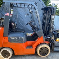 Toyota Forklift 