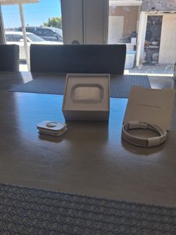 Air pod pros ,gen 2, white