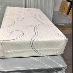 💤😴PLUSH MEMORY FOAM MATTRESS (TWIN SIZE) ALL SIZES AVAILABLE 🌃💤