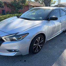 2018 Nissan Maxima S 