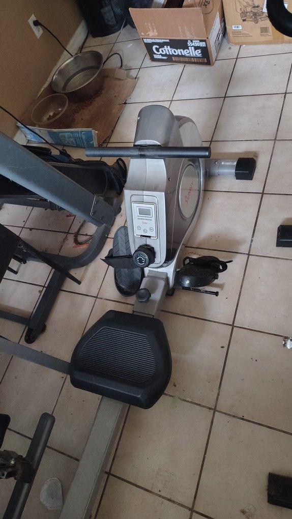 Rowing Machine For Exercise