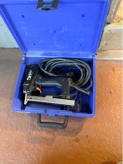Crain carpet stapler 5418