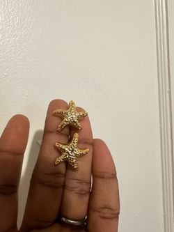 Gold Starfish Stud Earrings
