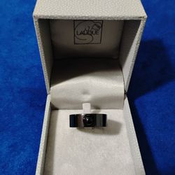 Beautiful Lalique Sterling Silver Ring with Round Cabochon – Discontinued Style