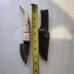 Knife 