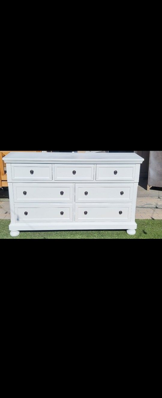Beautiful Ashley Dresser
