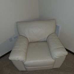 Vreta Armchair