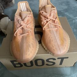 Yeezy V2 350 Mono clay Size 9