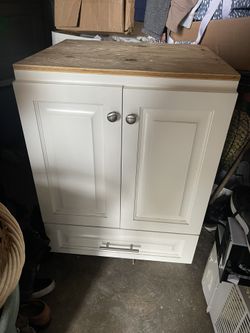 Slow Closing Bathroom Vanity