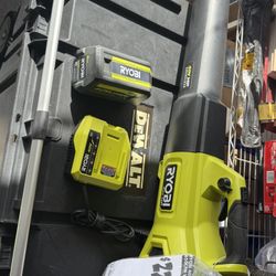 40V RYOBI BLOWER KIT WITH BRANDNEW BATTERY AND CHARGER 