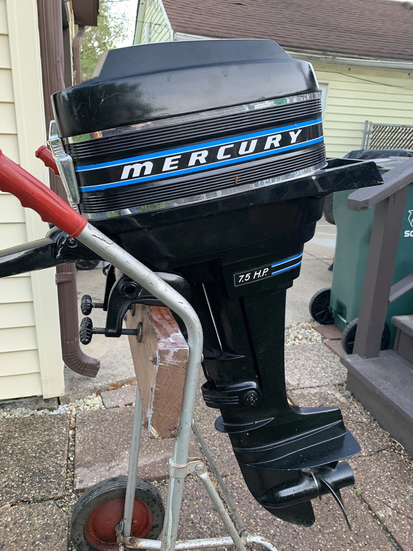Mercury 7.5 HP Outboard Motor