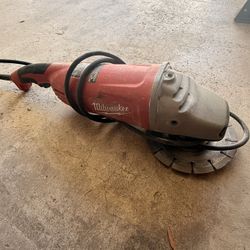Milwaukee Angle Grinder