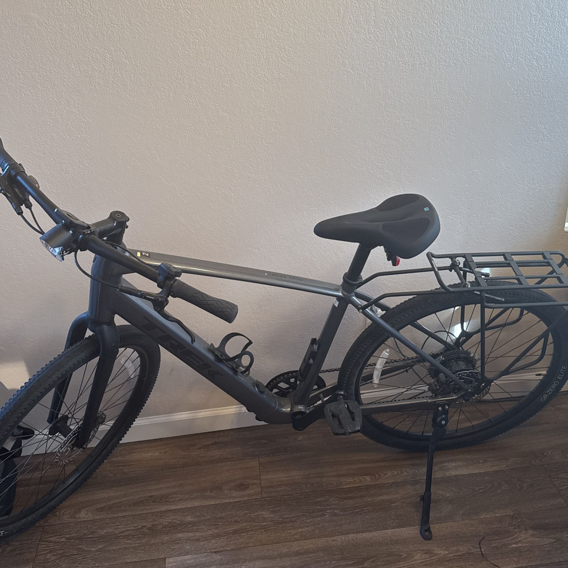 Trek Dual Sport 2+ E-bike And Range Extender