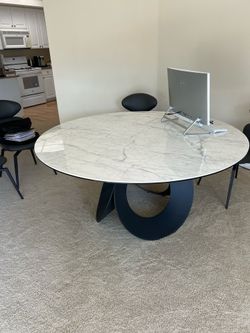 Mobital OPTIC High Gloss White Ceramic Round Dining Table – Like New