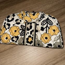 Vera Bradley Kiss 'n' Snap Wallet Go Wild