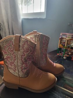 Girls boots size 2