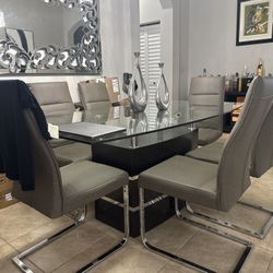Dining Table With Chairs 