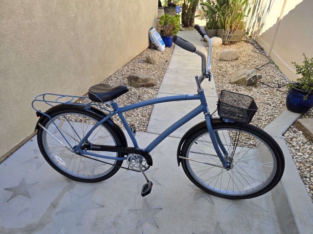 Huffy Nassau Adult Cruiser bike