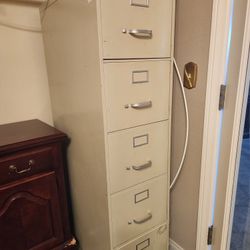 Fileing Cabinet 