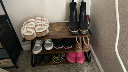Rustic look shoe shelf