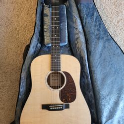Martin Guitar. Road Series