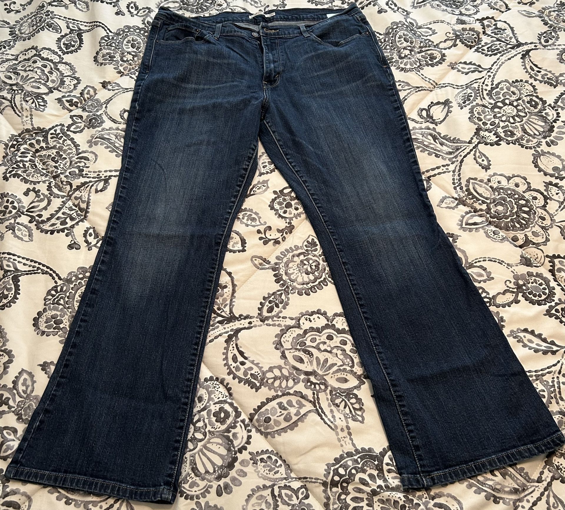 Ladies-Levis 515 Jeans-Size 16 Boot Cut-With 29” Inseam-Blue Denim 💥💥Asking $20💥💥