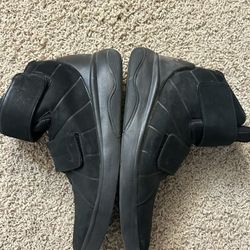 Sz 10 Nike Velcro High Tops