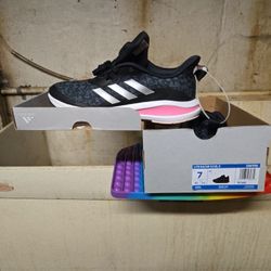 Brand New Lite Racer Adidas Shoes. Size 7