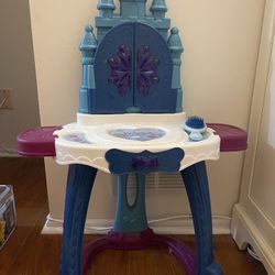 Girls Play Vanity Toy 