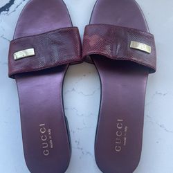 Gucci  Slides Size 8B