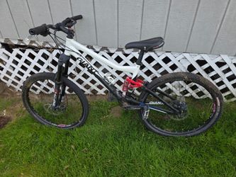 Giant Yukon FX Mens Bike