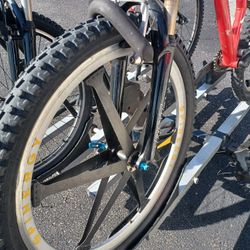 2 Specialized Ground Control Comp Full Suspension Bikes Bicycles. One with Spinergy Carbon 26" wheels, ML Frames Upgraded single cog up front,