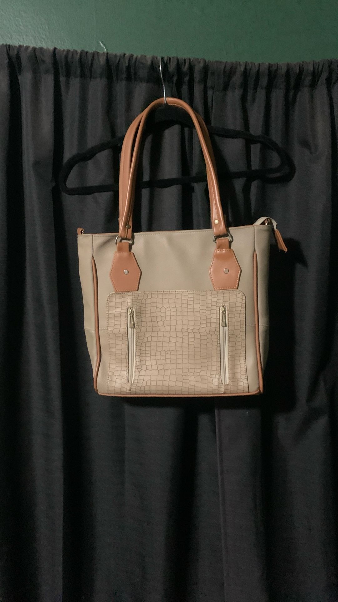 Nice ladies, large purse bag