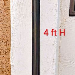 4 ft H Black Metal Outdoor Garden Torch / Tiki Torch Stake