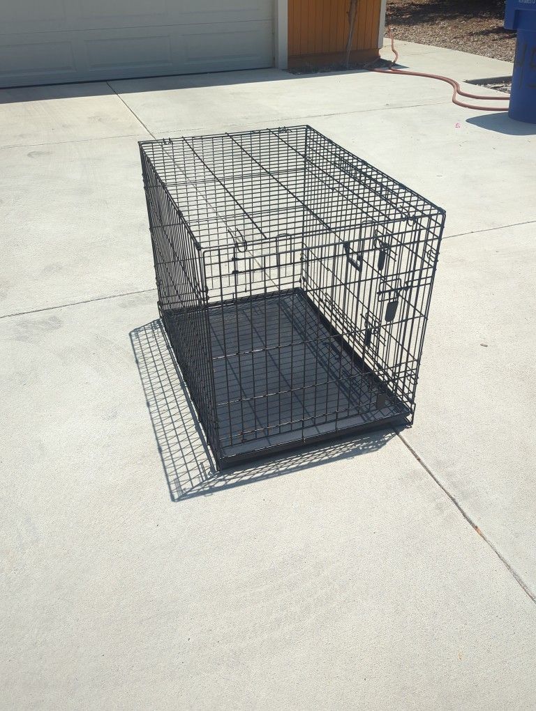 Medium Dog Crate 36x24 In